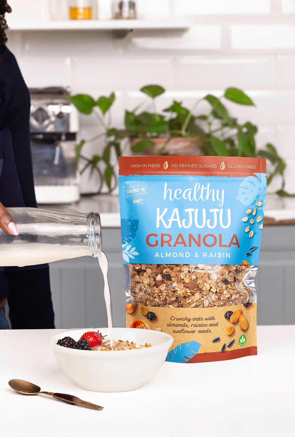 Almond &amp; Raisin Granola